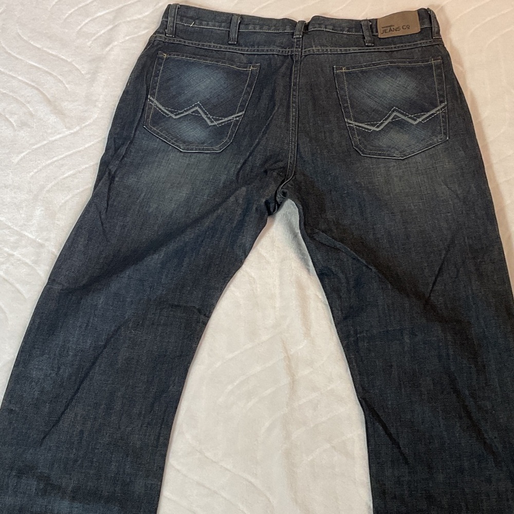 Wrangler Men's Straight Jeans in Dark Blue Wash